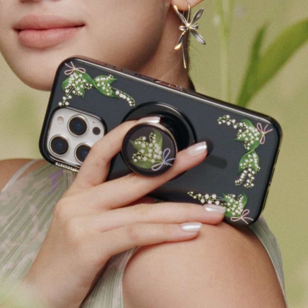 Lily of the Valley  — iPhone 17e/16e MagSafe Case - US 49139