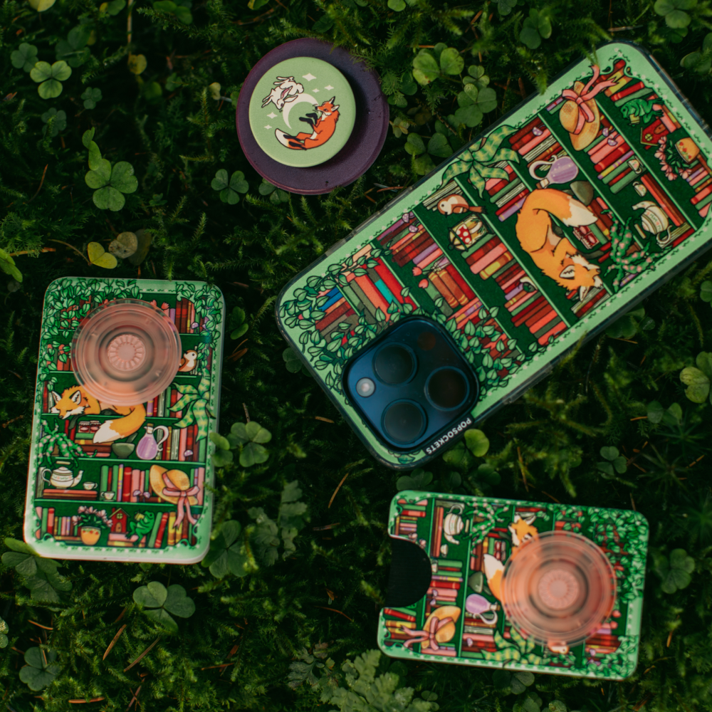 Storied Shelves Green — iPhone 17 Pro MagSafe Case - US 97373